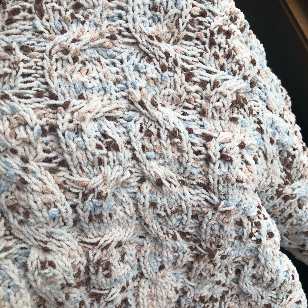 Sweater - Picture 5 of 5